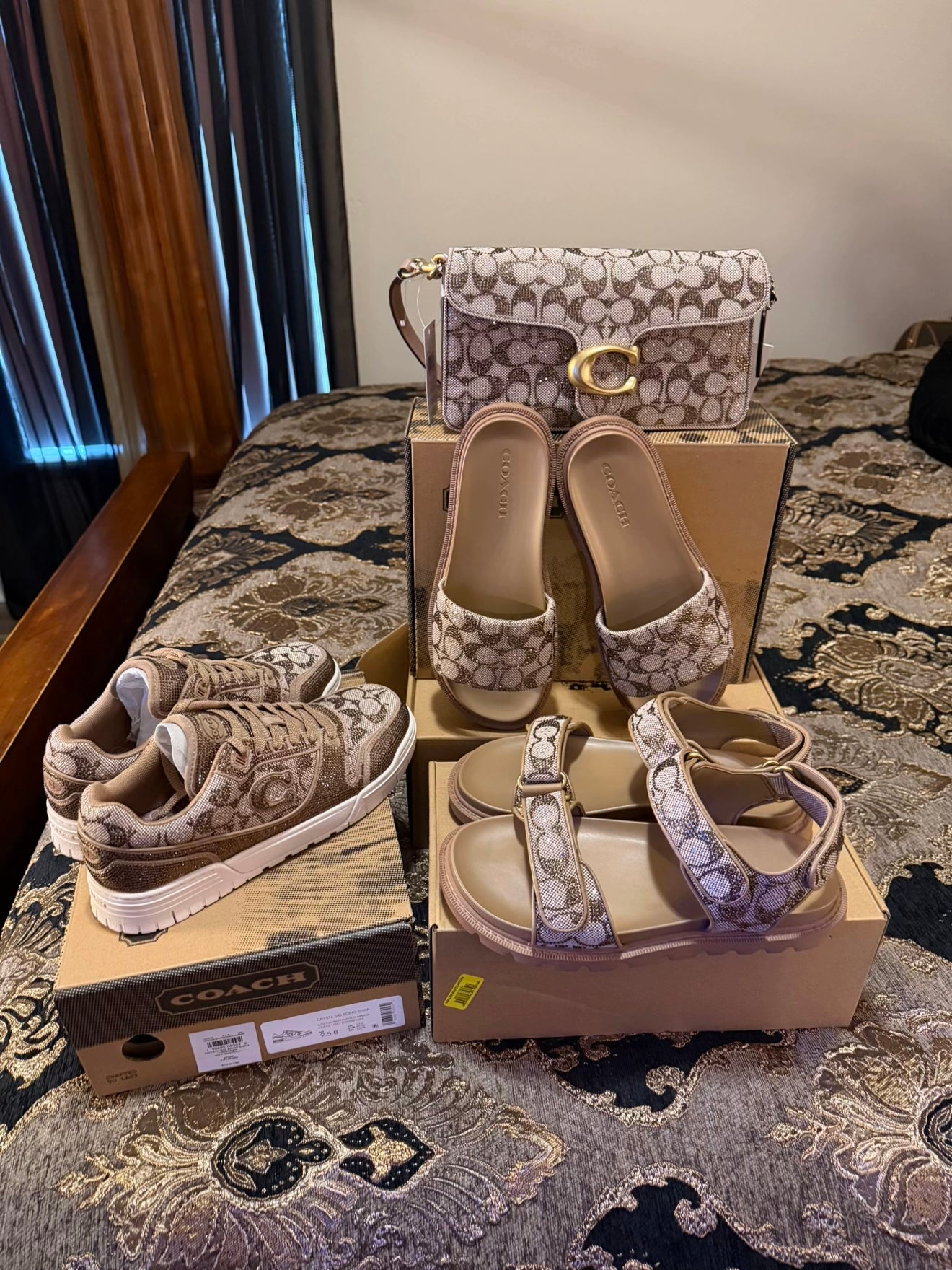 COACH Wmns brown sandals - spring collection